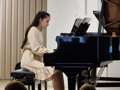 287